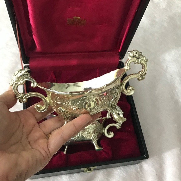 Collectible Silver Stamped Silver Plated Cream Sugar Set w Deluxe Box vintage - Picture 6 of 16
